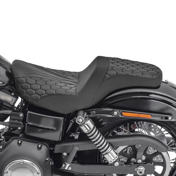 Selle Biplace pour Harley Davidson Dyna Street Bob 06-17 SF8 noir