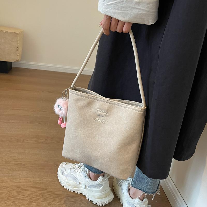 Portable Niuzi Cloth Bag Women's Summer 2025 New Trendy Korean Embroidered Underarm Bag Versatile Shoulder Bag Bucket Bag