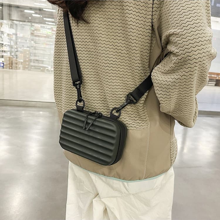 Borsa a tracolla messenger rigida a righe