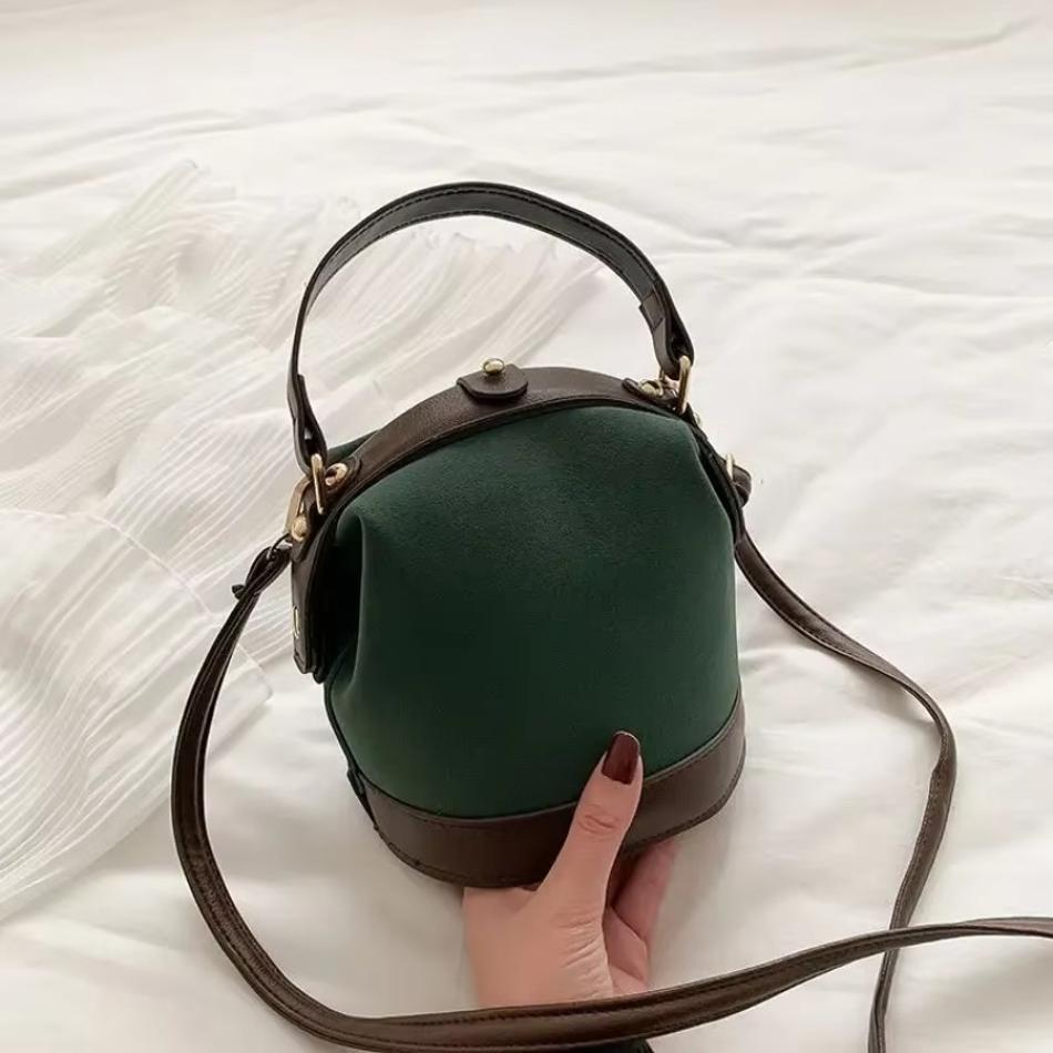 1 szt. Uniwersalna torba crossbody Modna torebka Wiosna Lato Nowa moda Torba typu kubełek na ramię Edycja koreańska Prosta torba crossbody