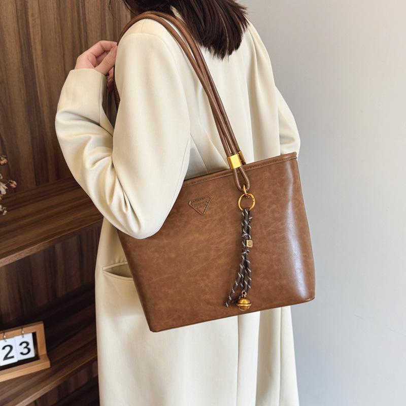 Tote Bag Premium 2025 New Fashion Versatile Commuter Leisure Shoulder Large Capacity Women's Bag