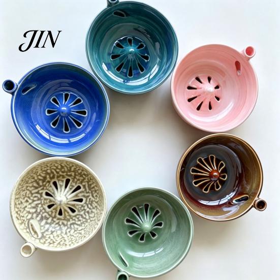 Berry Cleaning Bowl Self Rinsing Wash Bowl, with Hollow Drain Holes, Swirl-Flow Kitchen Draining Washing Ceramic Fruit Rinse for Counter