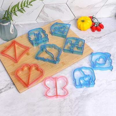 DIY Dinosaur Sandwich and Bread Cutting Mold Set