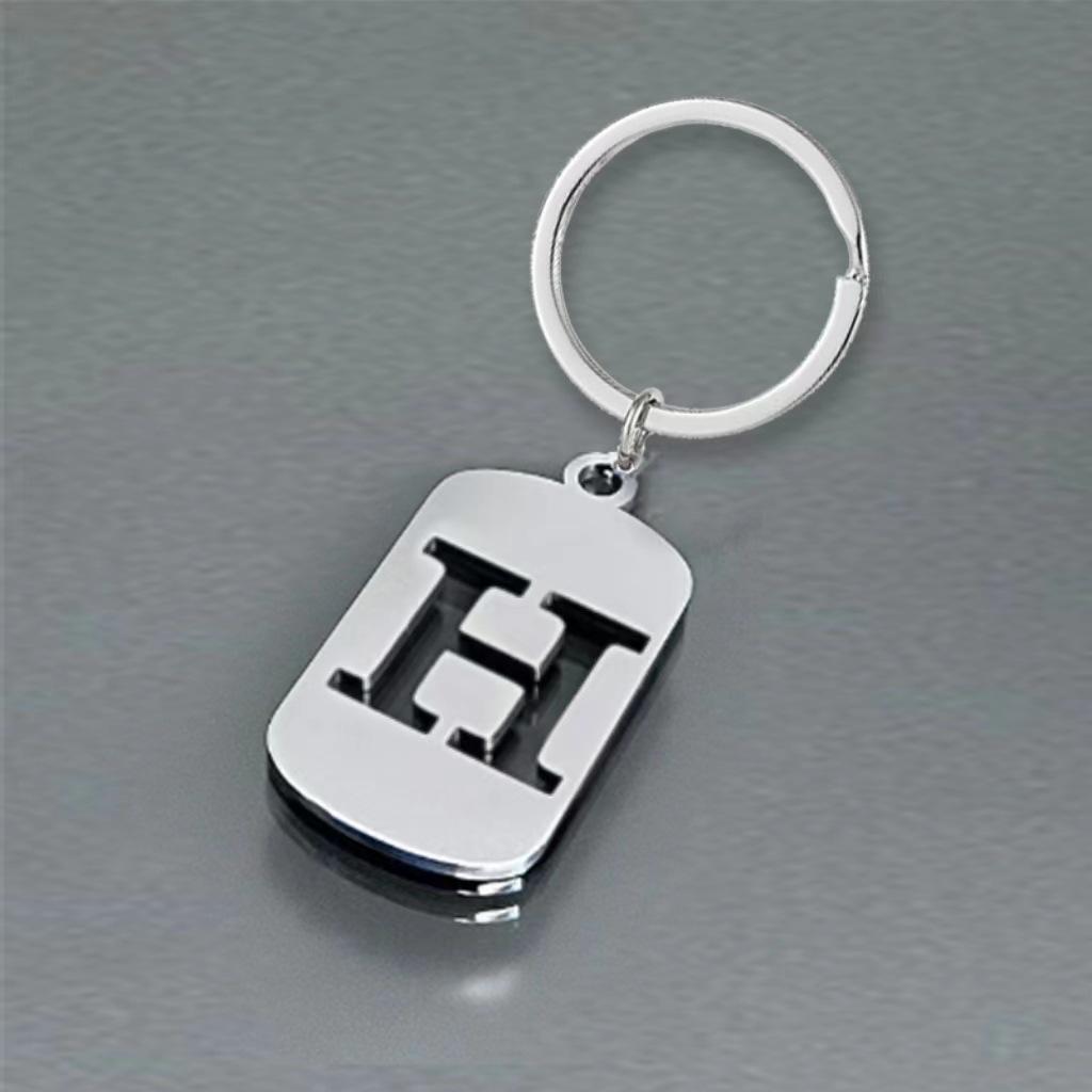 Stainless Steel 26 English Letters Keychain - Stylish Alphabet Pendant for Backpack or Car