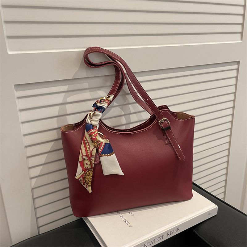 Fashionable Single-shoulder Stylish and Casual Large-capacity Commuter Women's Tote Bag