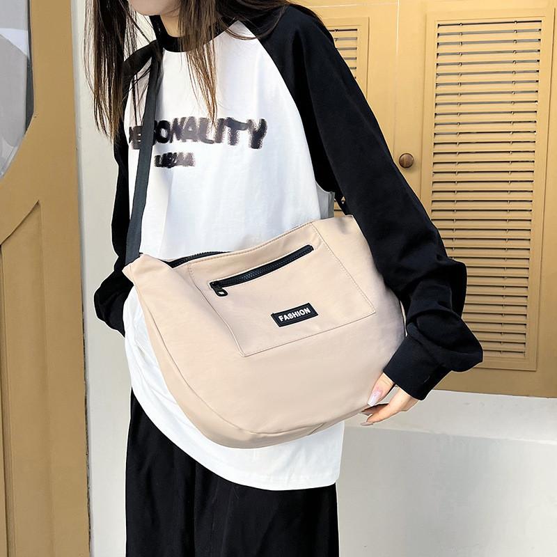 Stylish Large Capacity Nylon Tote Bag Chic Street Fashion For Everyday Use