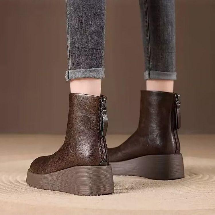Retro Versatile Thick-soled Heightening Short Boots Women's 2025 Autumn New British Style Rear Zipper Round Head Wedge Martin Boots
