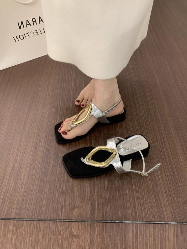 Niche design sense metal buckle toe sandals female summer wear fairy wind not tired feet thick-soled wedge heel Roman shoes