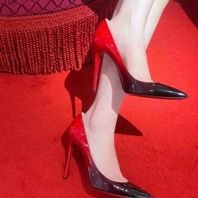 Mode Damskor 2024 Plus Storlek Slip on Dam Högklackar Mode Party Pumps Dam Spetsig Tå Superhöga Smala Klackar Skor Damer