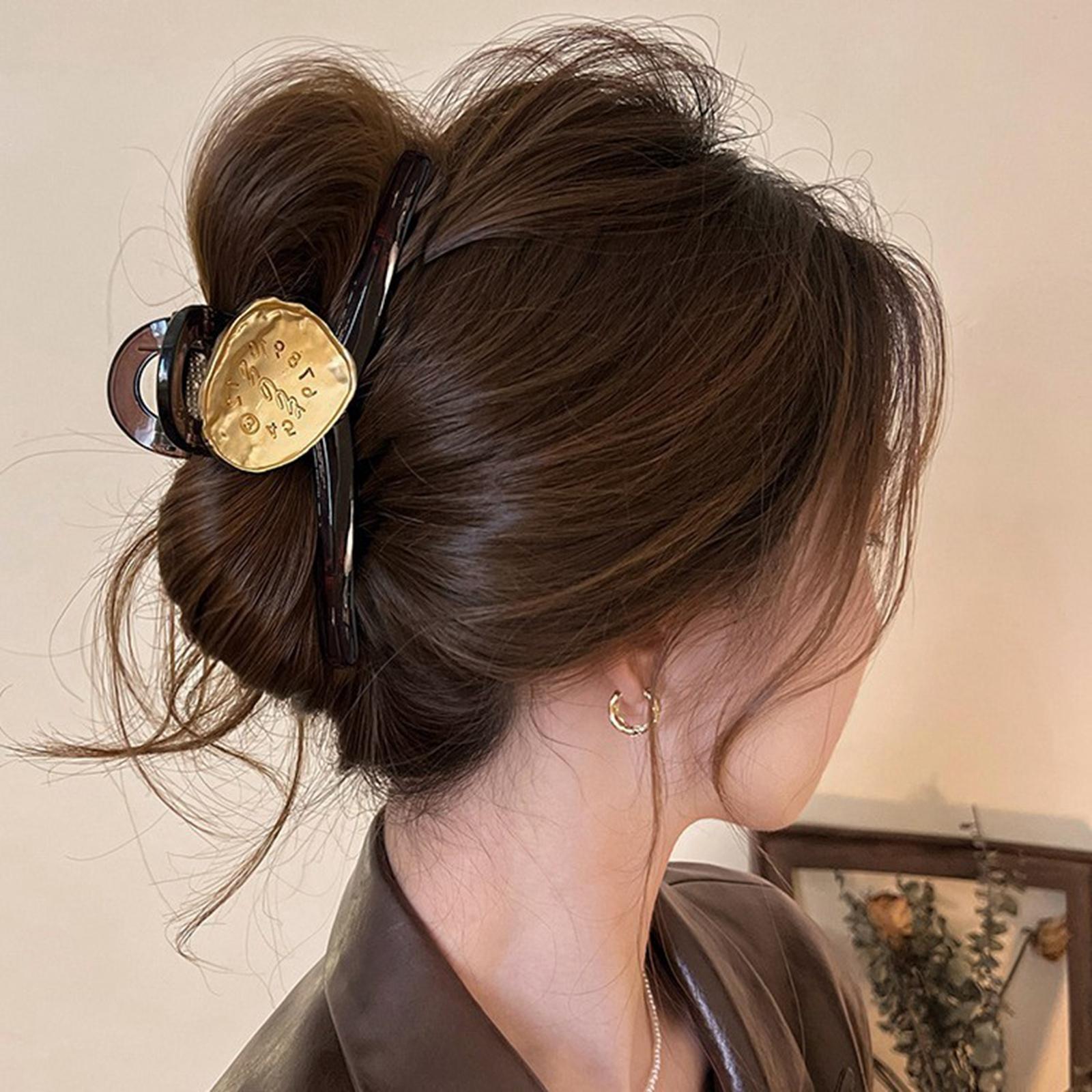 

A Retro Dial, A Women s High-end Clip, A Hair Clip At The Back Of The Head, A Hair Clip And A Hair Accessory. One Size