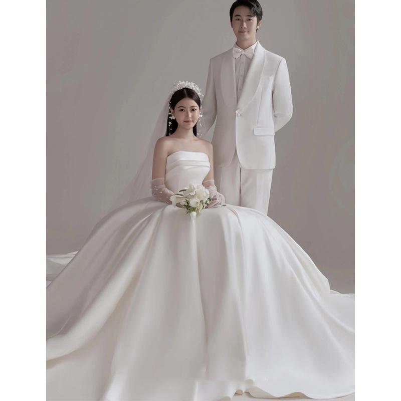 Französisches Tube-Top leichtes Hochzeitskleid Braut Temperament schlicht Satin Schleppe Willkommen raus yarsen Kleid Rock kleiner Mann