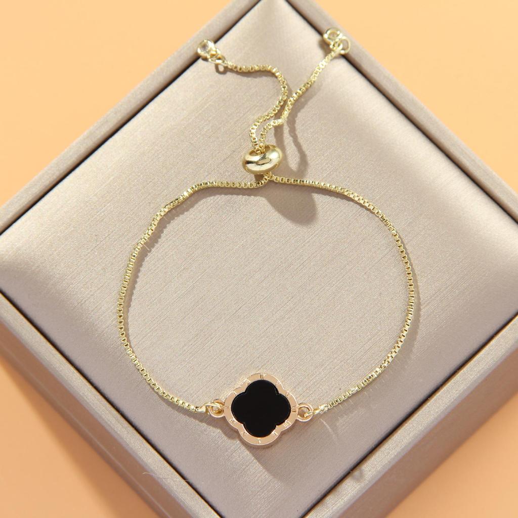 Women's Adjustable Roman Numeral Four-Leaf Clover Bracelet - Fashionable, Simple, Versatile for Tourist Attractions