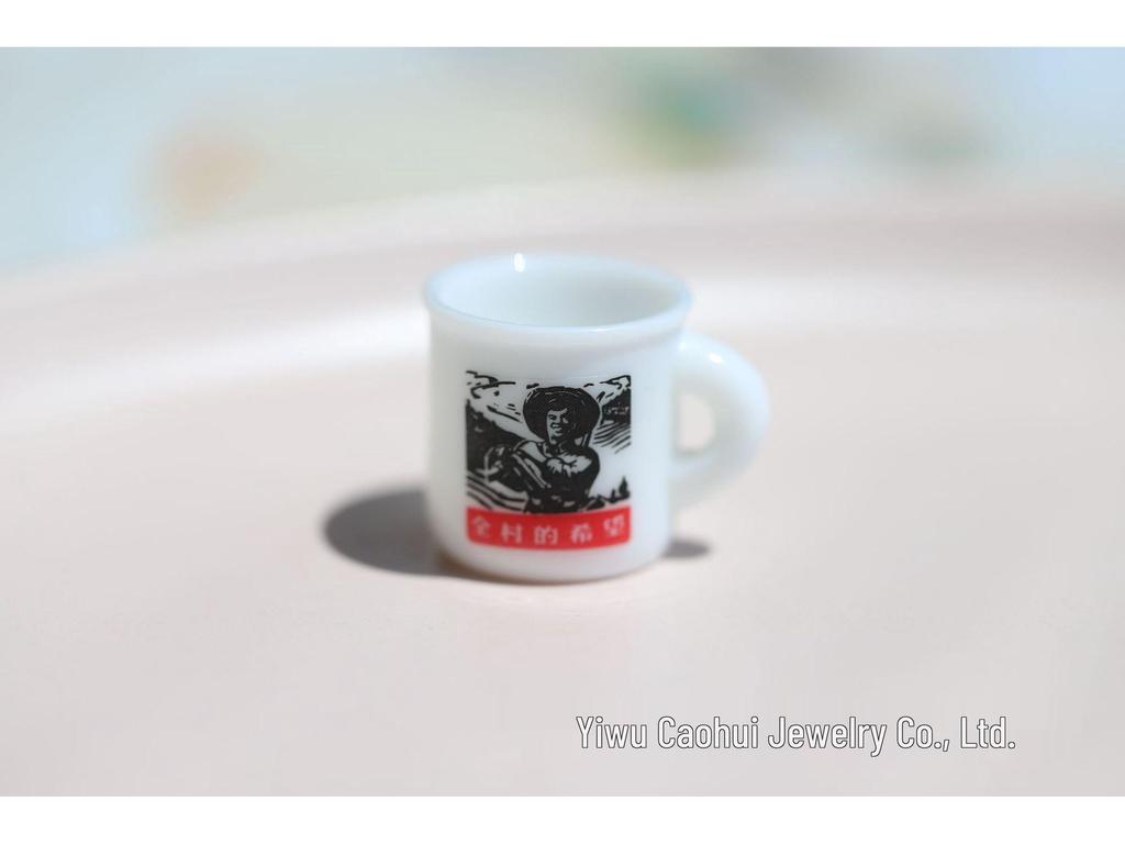 Mini People Simulation Enamel Mug Ornament: DIY Resin Jewelry Craft Material for Dollhouses
