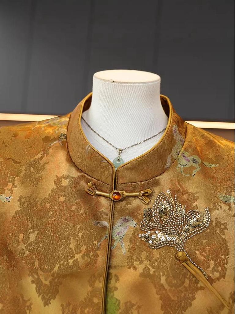 Elegant Spring Outfit: Chinese Style Silk Velvet Vest Set for Moms (50+), Featuring Wide-Legged Trousers