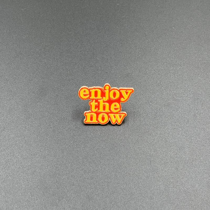 European & American Cartoon Pink Camera Brooch with English Letter - Metal Badge Gift