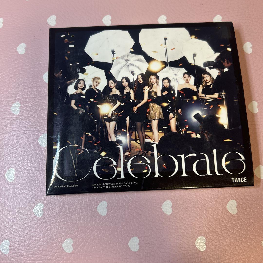 

[USED] TWICE Celebrate CD+DVD