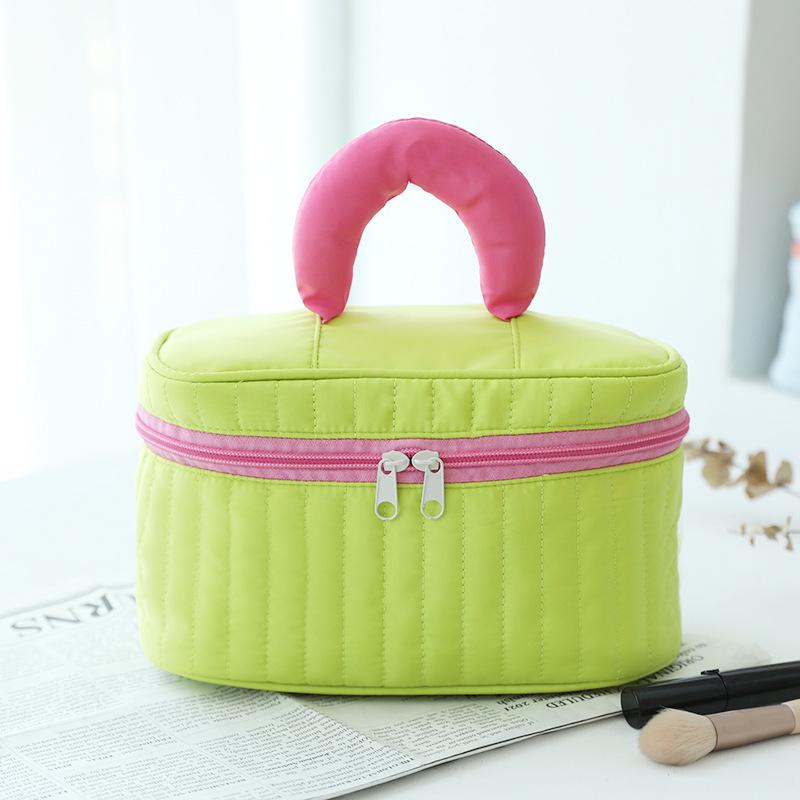Large Capacity Solid Color Quilted Cosmetic Bag with Vertical Stripes - Cute and High-End Design, Ideal for Souvenir or Storage