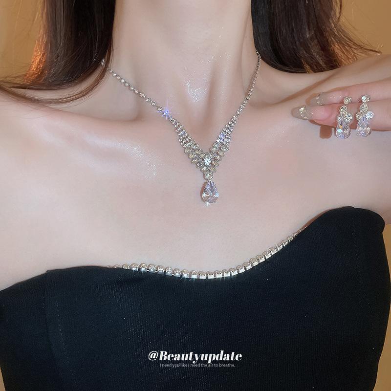 Water Drop Diamond Stud Earrings Necklace Light Luxury Fashion Pendant Collarbone Chain Internet Celebrity High Sense Jewelry Women