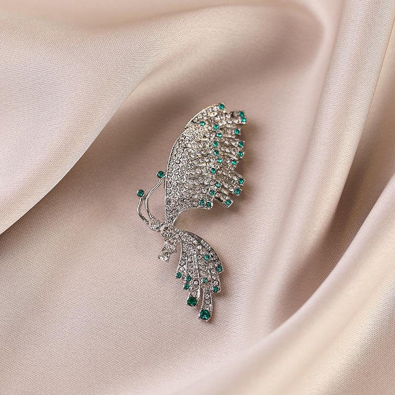 High-end Butterfly Brooch with A Sense of Sophistication and Light Luxury, Elegant and Refined Brooch