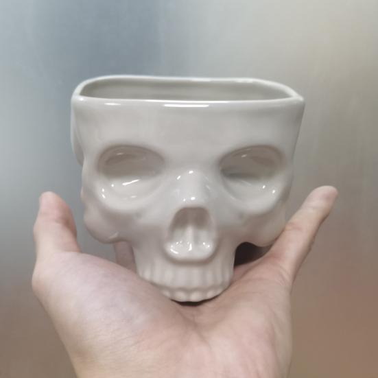 Halloween Skull Candy Bowl Gothic Ceramic Portable Skeleton Head Bowl Halloween Home Bar Decor Dining Table Ornament