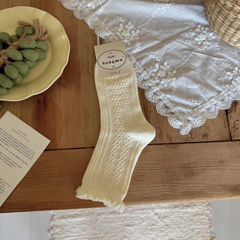 Ladies Fall Versatile Solid Color Stereo Bubble Border Lace Boneless White Socks