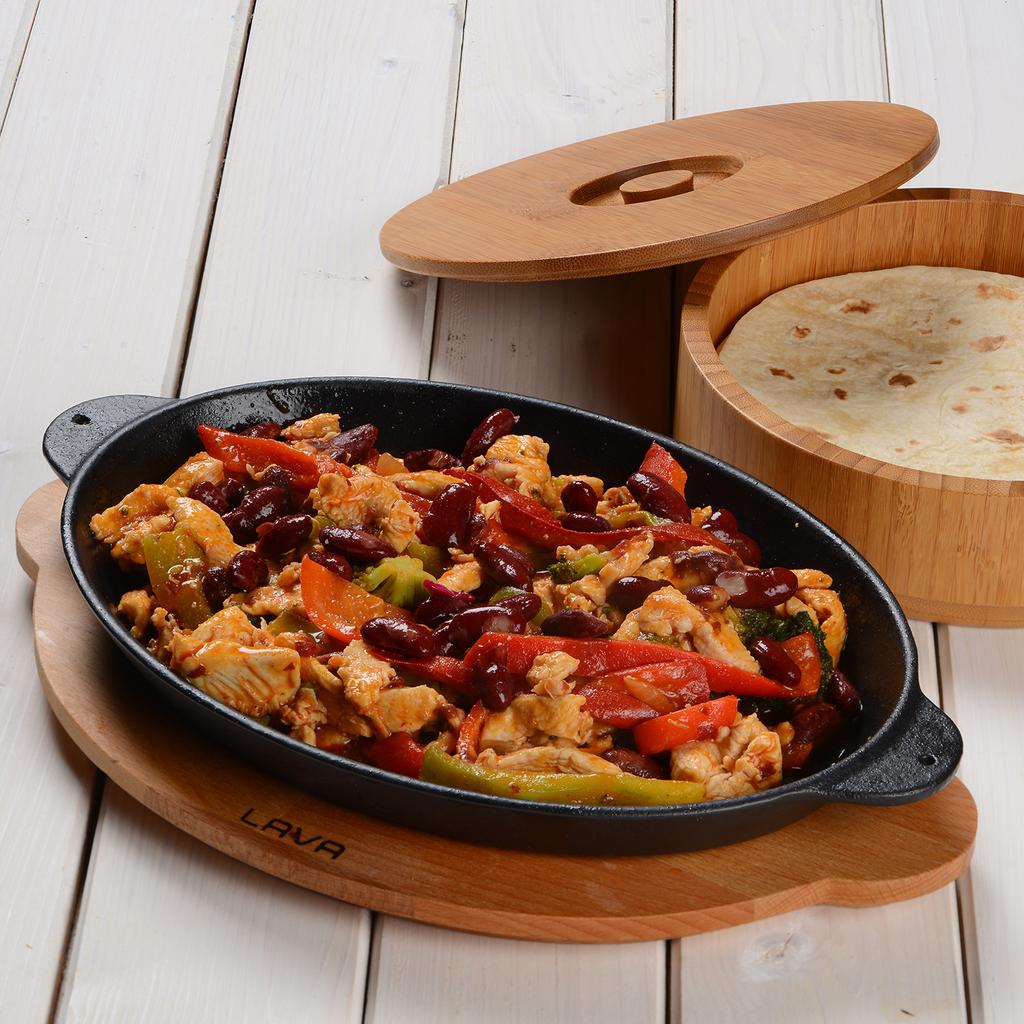 Lava Cast Iron Oval Fajita Plate. Dual Handle, With Wooden Platter 18X24cm.