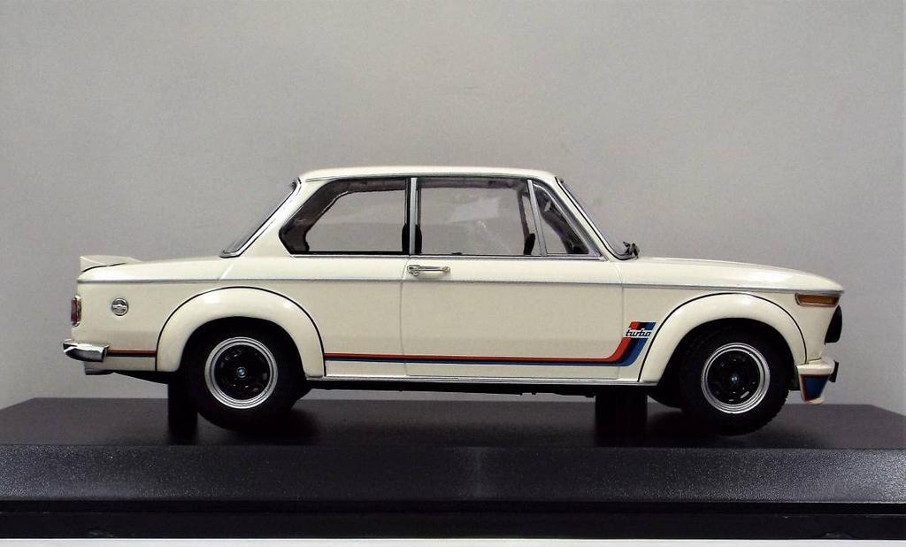 PMA1/18 BMW 2002 Turbo 1973 White (Product No. 155 026200) Die-cast Miniature Car