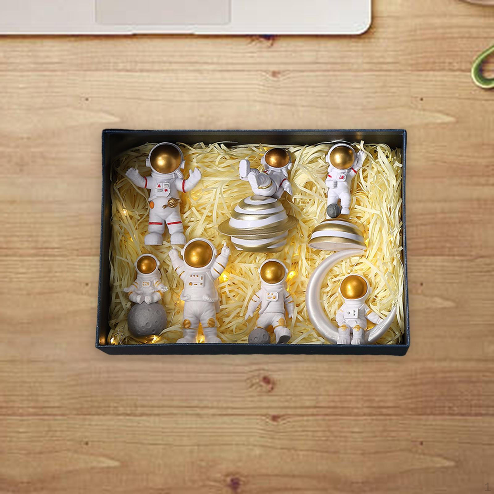 

Фигурка астронавта, модель, миниатюрная игрушка, скульптура для стола 7Pcs Gold