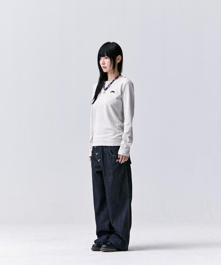 TANSANMAGNESIUM Pony Applique Long Sleeve (Oatmeal)