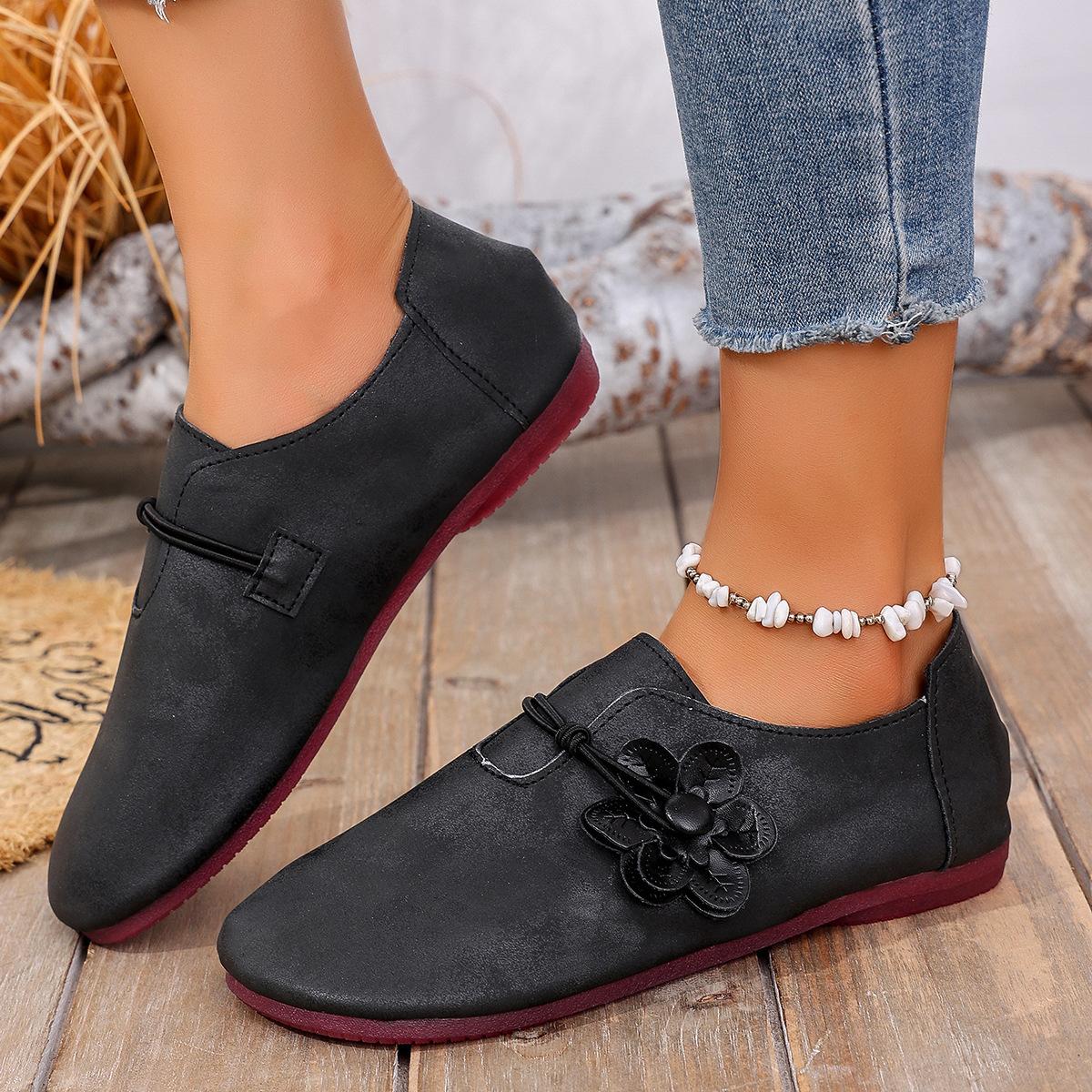 

Foreign trade large size flat-bottomed casual single shoes women s European, American spring and autumn new flat-bottomed round head shallow mouth Do 36