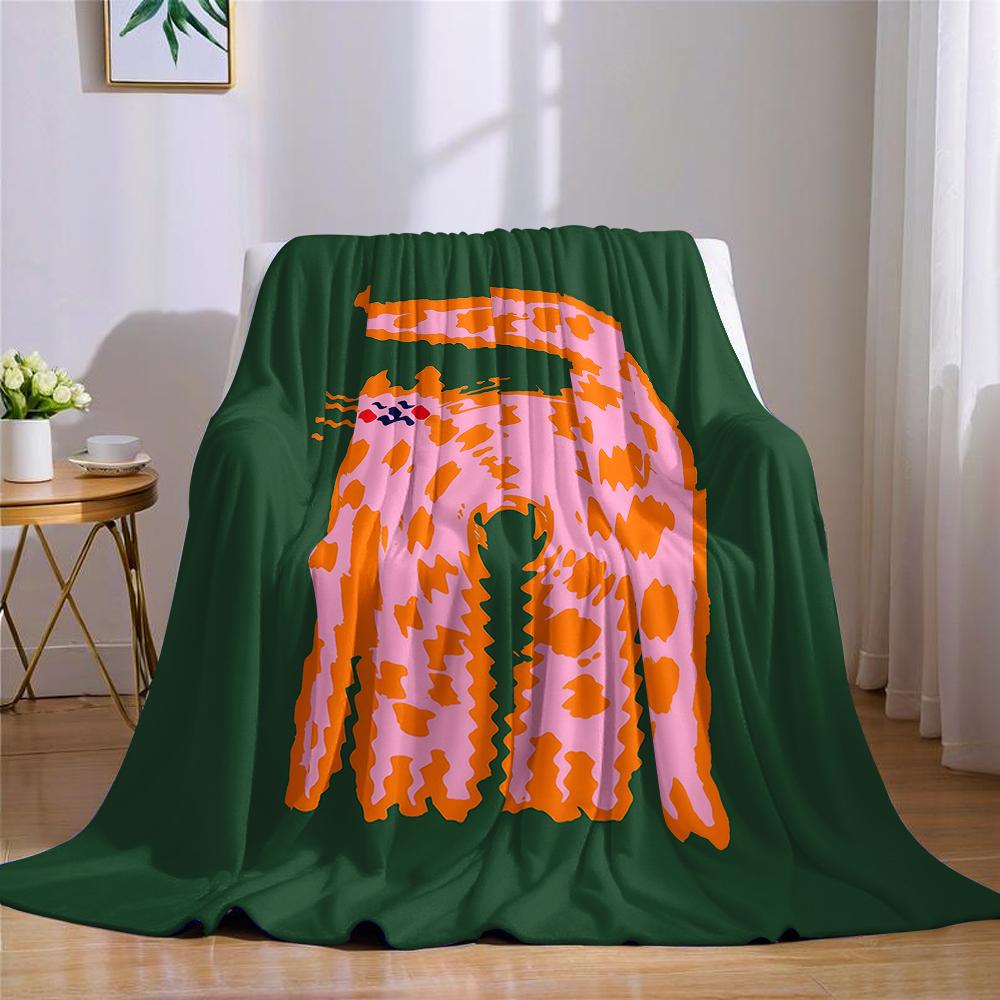 Playful Spotted Cat Flannel Blanket Warm Soft Halloween Christmas Couch Warm Cozy Decorative Decor Gift for All Season
