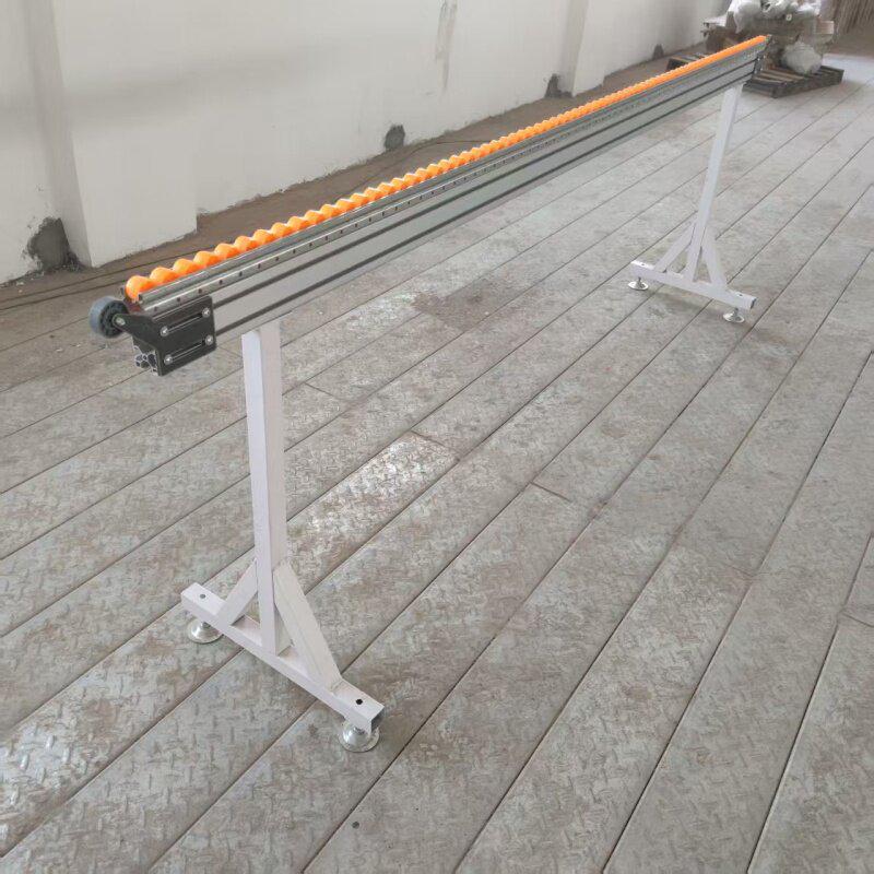 Кромкооблицовочный станок с роликовым конвейером для транспортировки больших плит