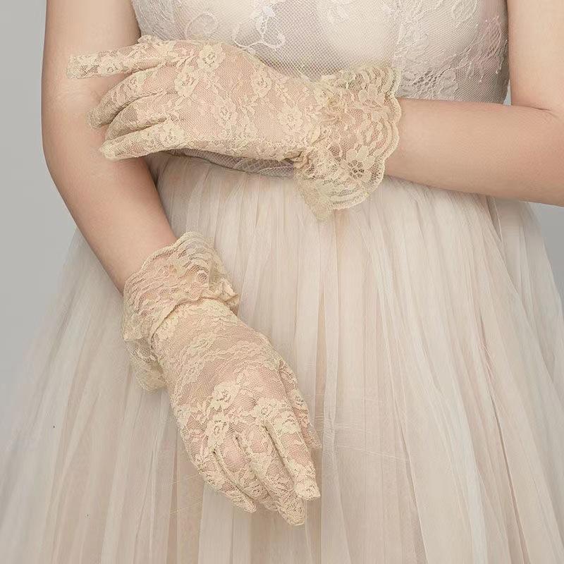 Women’s Summer Lace Gloves Short, Floral Mesh Gloves, Breathable Thin Gloves for Wedding Party Dance Formal Events