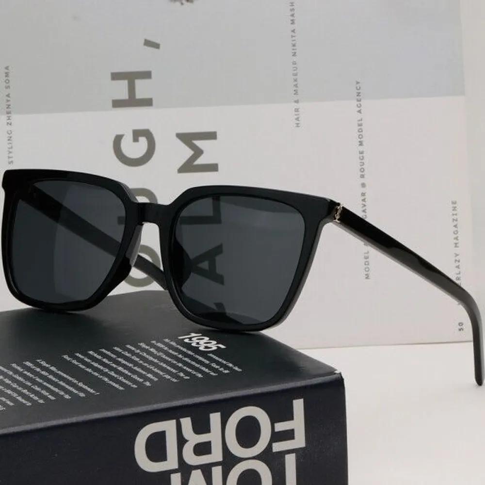 [Yves Saint Laurent] Sunglasses SLM146K 001 Men's & Women's Square Horn-rimmed