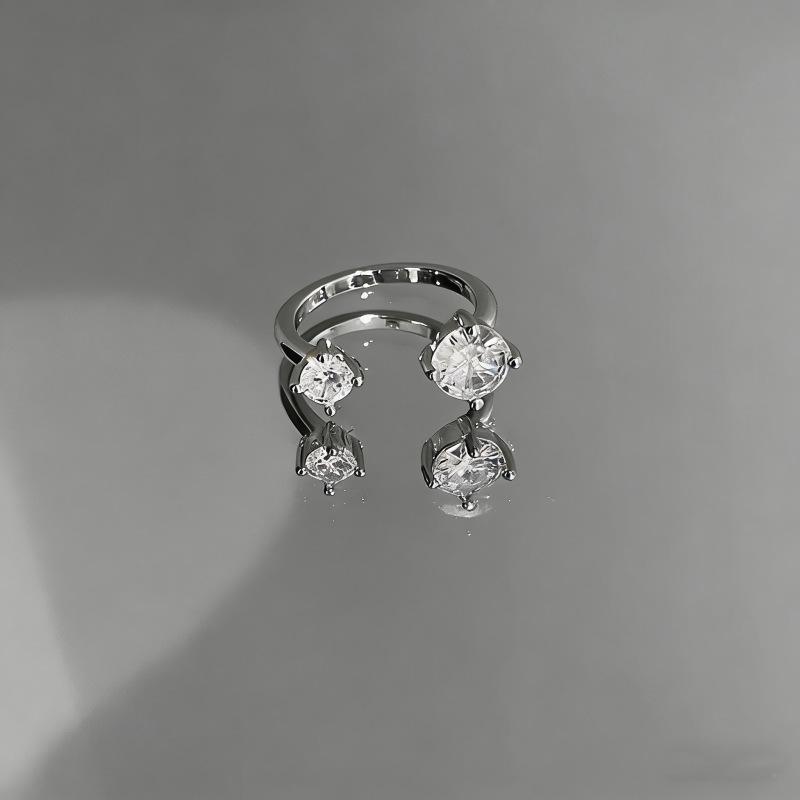 Minimalist Luxury Colored Zircon Adjustable Open Ring for Women – Fashionable High-End Design.