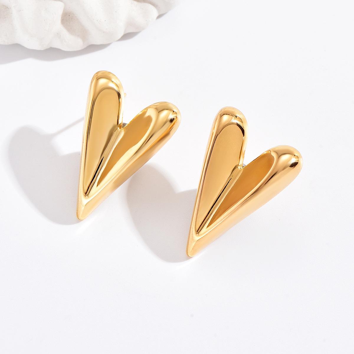 New Minimalist Style Heart-shaped Earrings with Light Luxury and Cool Fashion золотой