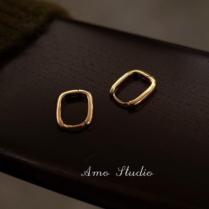 Retro Hong Kong Style Oval Ear Cuffs - Celebrity & Niche European Fashion