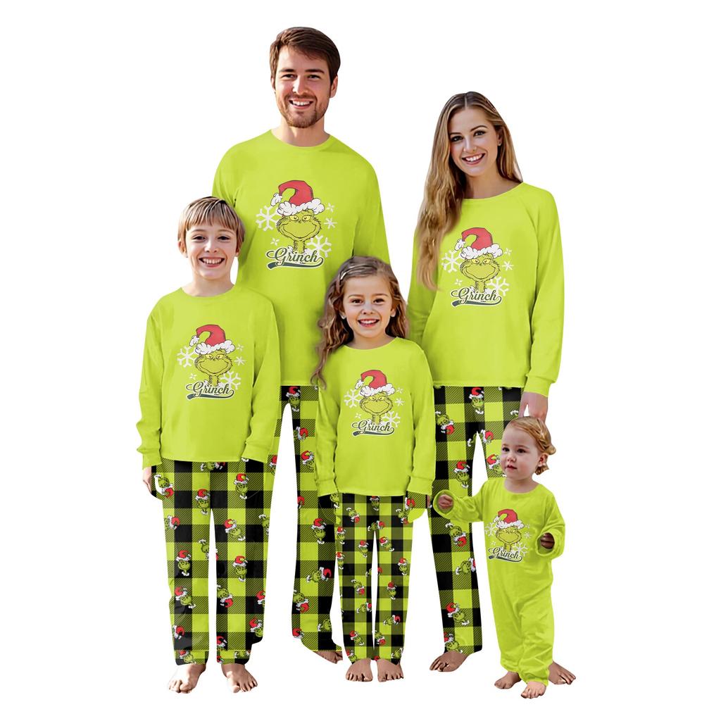 Passende Familiensets mit Weihnachtsmotiven, Langarmshirts und Hosen