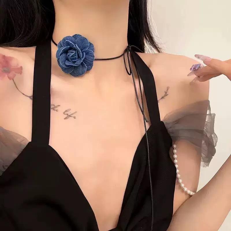 Black and white flower necklace rose choker neck flower neckband necklace female neck collar camellia clavicle chain