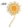 Everyday Wear Brooch Rhinestone Sunflower Pin for Women, Golden Flower Lapel Suit Long-lasting Dress Scarf Hat Bag Decoration, Clothing Accessory Gift