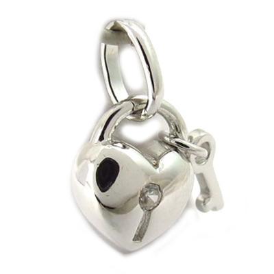 [K6489] - White 'Love' Silver Pendant