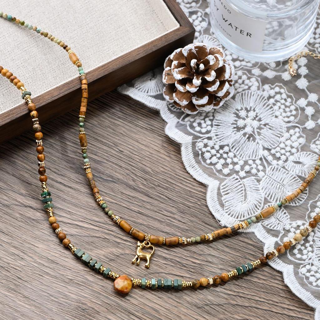 Gelb-Brauner Maillard-Stil Crazy Agate Katzenanhänger Halskette