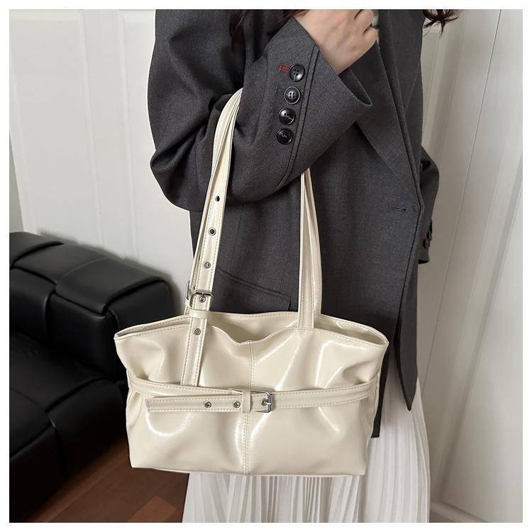 Chic Faux Leather Tote Bag for Women Large Capacity Commuter Shoulder Handbag
