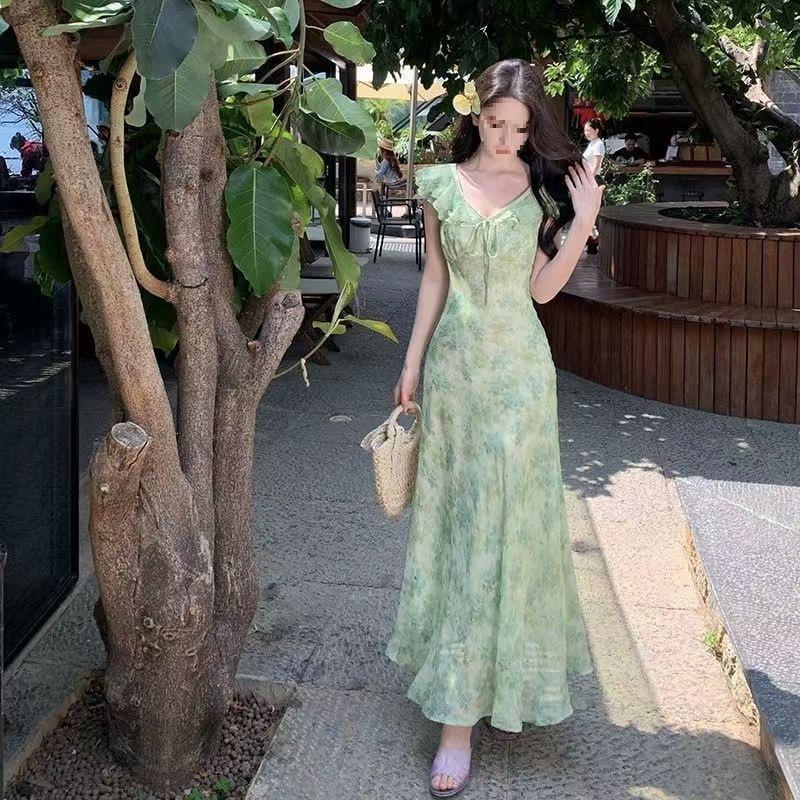 Online business French green small flying sleeves floral dress children's summer V-neck elegant temperament style explosion