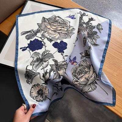 Accessori – Sciarpe e foulard
