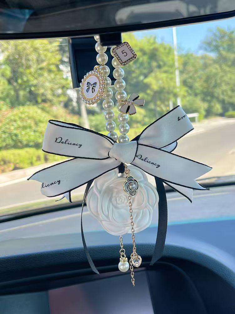 2025 Camellia Scent Rearview Mirror Pendant & Aroma Diffuser