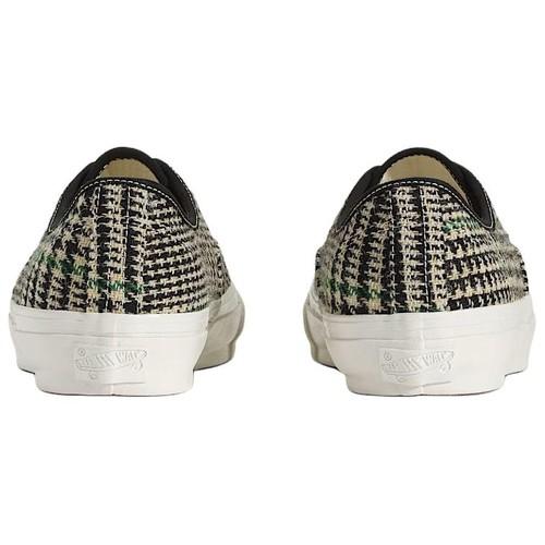 Vans Skateboard Shoes Unisex - VN000EBNY28