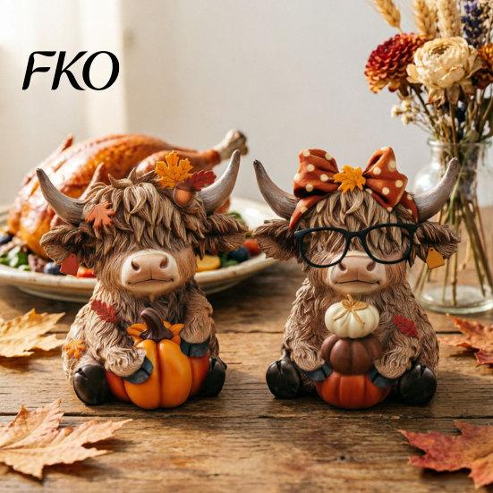 Centerpiece Decor 2PCS Autumn Highland Cow Ornament, Thanksgiving Day Theme Wooden Decoration, with Holiday Ornaments Exquisite Details Fall