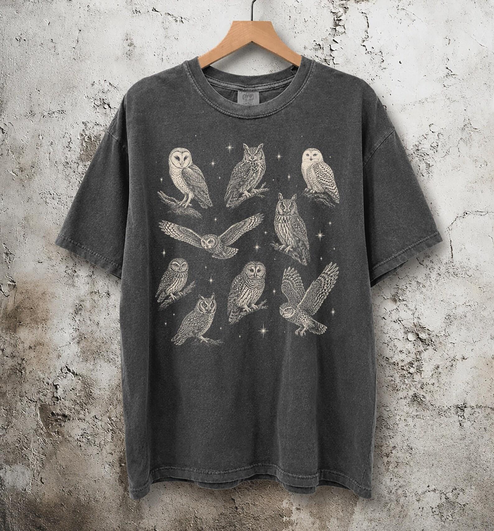 Vintage Horned Owl Graphic Tee, Retro Bird Illustration T-Shirt, Cottagecore Nature Top M