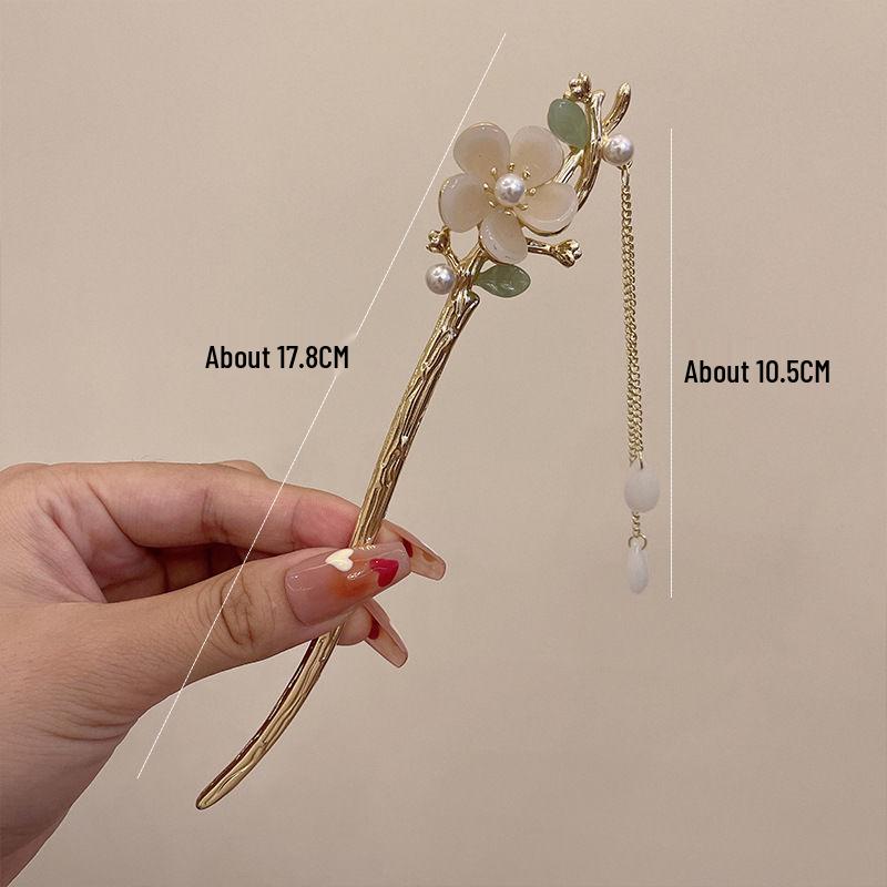 Four Seasons Chinese Tassel Hairpin: Ancient Style Hanfu with Fresh Pearl and Jiangnan Classical Cheongsam Hair Accessory